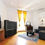 Ripa 18 Apartment